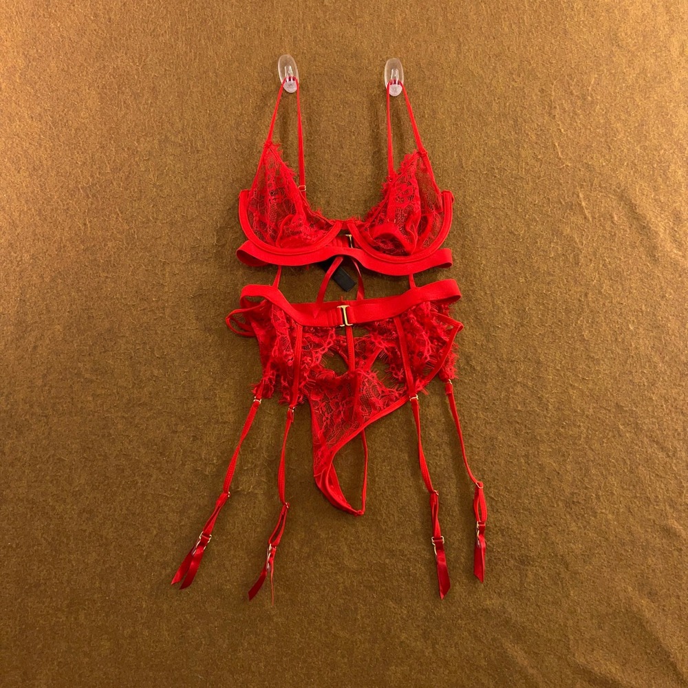 Fashion Nova Womens S Red Eyelash Lace Garter Underwire Bra Thong Lingerie Set